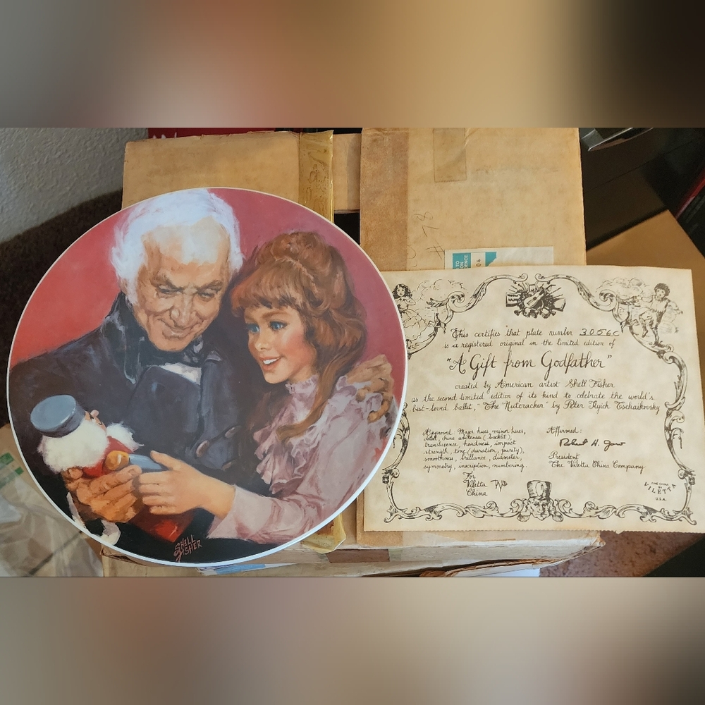 Collector's Plate with Elderly Man and Young Woman